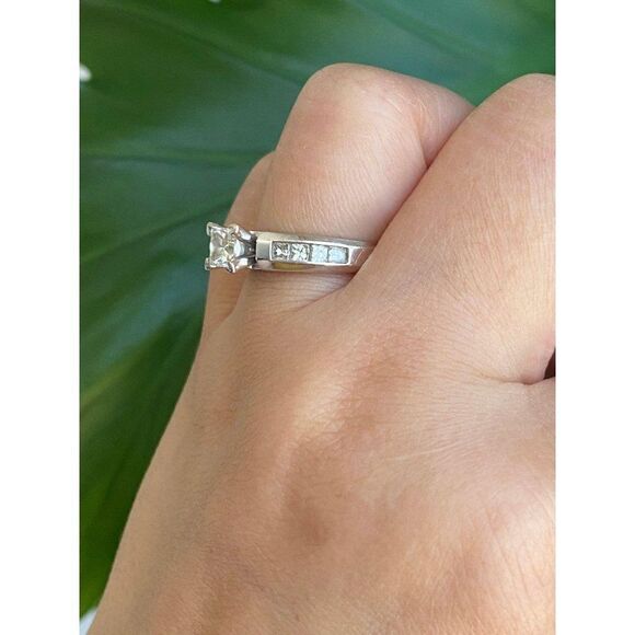 14k Diamond Engagement Ring (Sz 7) - Picture 8 of 15